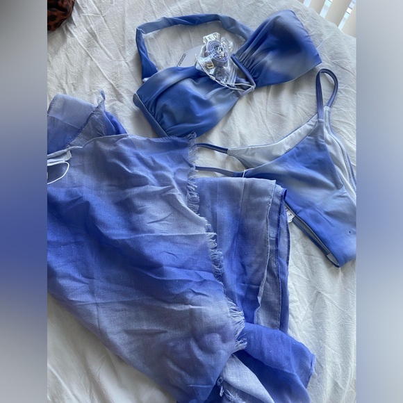 NWT Barbados Bottom - Cloud
by Monday Swimwear (medium) itsy bitsy - Picture 5 of 5